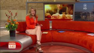 Anne Gesthuysen feet photo thumbnail