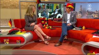 Anne Gesthuysen feet photo thumbnail