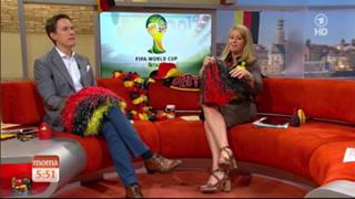 Anne Gesthuysen feet photo thumbnail