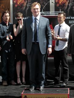 Anne Hathaway feet photo thumbnail