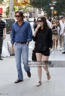 Anne Hathaway feet photo 20