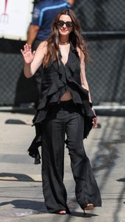 Anne Hathaway feet photo 14