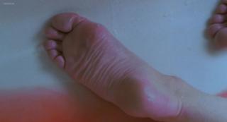 Anne Heche feet photo thumbnail