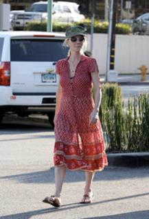 Anne Heche feet photo thumbnail
