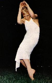 Anne Heche feet photo thumbnail