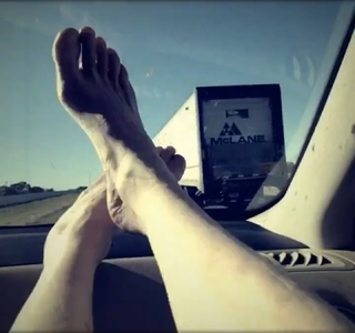 Anne Heche feet photo thumbnail