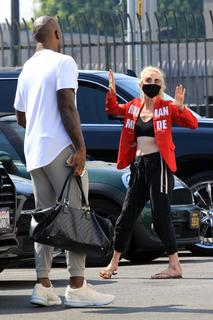 Anne Heche feet photo thumbnail