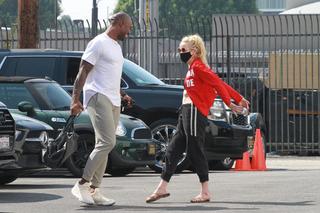 Anne Heche feet photo thumbnail