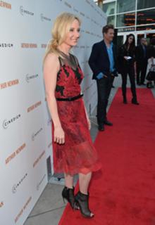 Anne Heche feet photo thumbnail