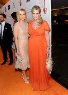 Anne Heche feet photo thumbnail