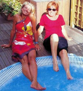 Anne Igartiburu feet photo 18