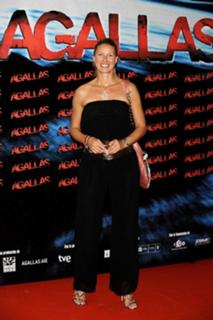 Anne Igartiburu feet photo 8