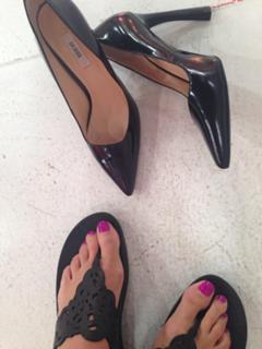 Anne Igartiburu feet photo 15