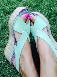 Anne Igartiburu feet photo 14
