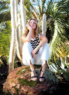 Anne Igartiburu feet photo 4