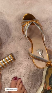 Anne Igartiburu feet photo 8
