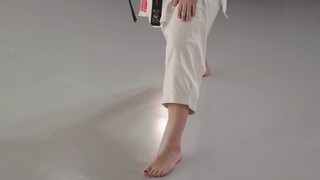 Anne-Marie feet photo thumbnail