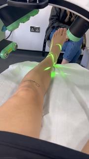Anne-Marie feet photo thumbnail
