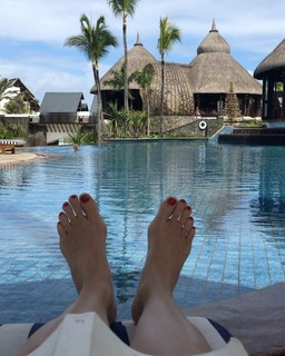 Anne Marivin feet photo 3