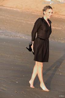 Anne Marivin feet photo 3