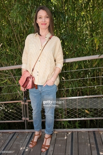 Anne Marivin feet photo 14