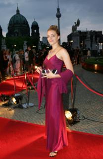 Anne Menden feet photo thumbnail