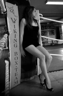 Anne Menden feet photo thumbnail