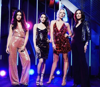 Anne Menden feet photo thumbnail