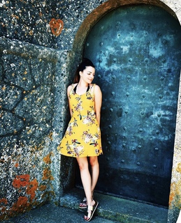 Anne Menden feet photo thumbnail