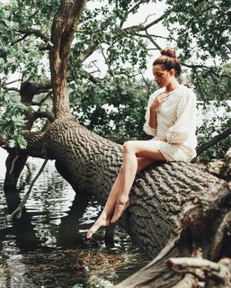 Anne Menden feet photo thumbnail