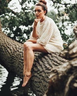 Anne Menden feet photo thumbnail