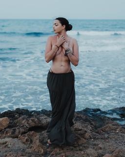 Anne Menden feet photo thumbnail