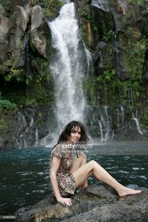 Anne Parillaud feet photo 11