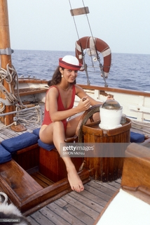Anne Parillaud feet photo 13