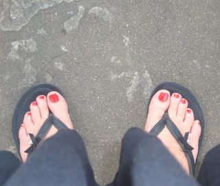 Anne Parillaud feet photo 10