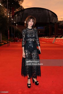Anne Parillaud feet photo 15
