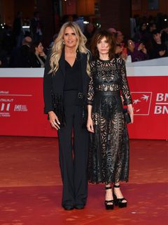 Anne Parillaud feet photo 14