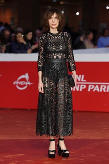 Anne Parillaud feet photo 12