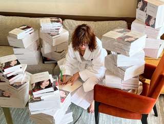 Anne Parillaud feet photo 9