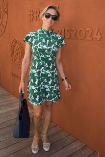 Anne-Sophie Lapix feet photo thumbnail