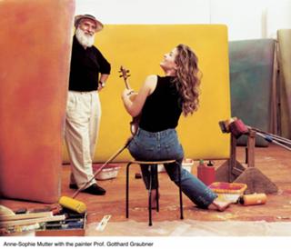 Anne-Sophie Mutter feet photo thumbnail