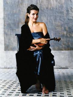 Anne-Sophie Mutter feet photo thumbnail