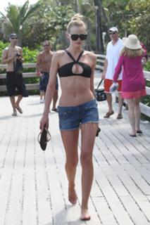 Anne Vyalitsyna feet photo 8