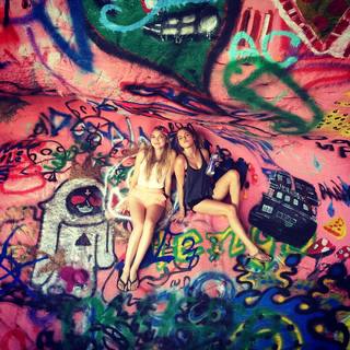 Anne Winters feet photo thumbnail