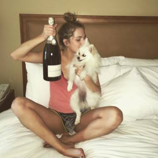 Anne Winters feet photo thumbnail