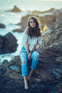 Anne Winters feet photo thumbnail