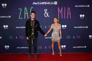 Anne Winters feet photo thumbnail