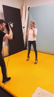 Anne Winters feet photo thumbnail