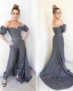 Anne Winters feet photo thumbnail