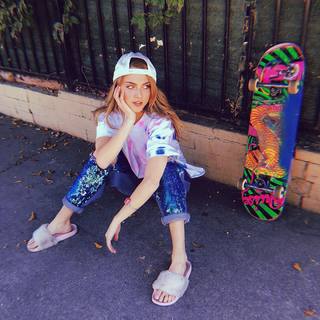Anne Winters feet photo thumbnail
